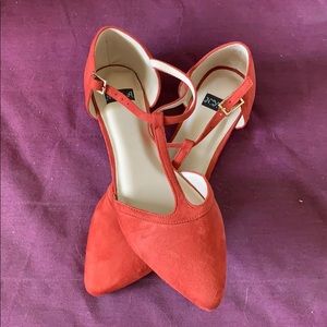Rustic orange flats NWOT
